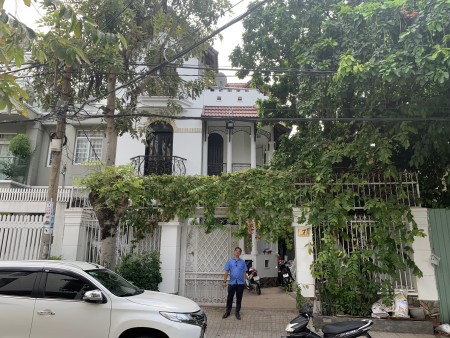 Nhà Biệt Thự khu dân cư Trung Sơn gần trung tâm Sài Gòn, tiện ích đủ, khu dân trí cao