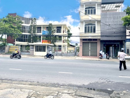 Cơ hội duy nhất sở hữu biệt thự mini 3 tầng ngay trung tâm thành phố Nha Trang