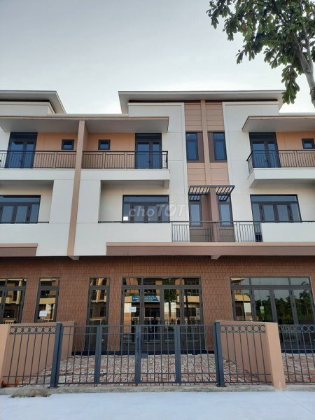 Bán nhà mặt phố 120m2 độc nhất vô nhị tại Từ Sơn giá bán chỉ 9 tỷ, pháp lý chuẩn