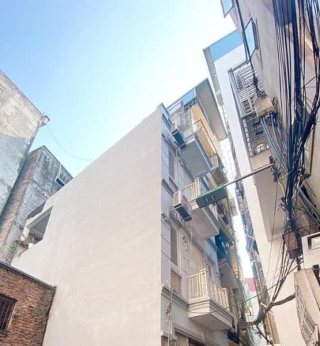 Nhà đẹp Mỹ Đình cách phố 20M ô tô đỗ cửa giá bán 4,8 tỷ sổ chính chủ, liên hệ 0983161393