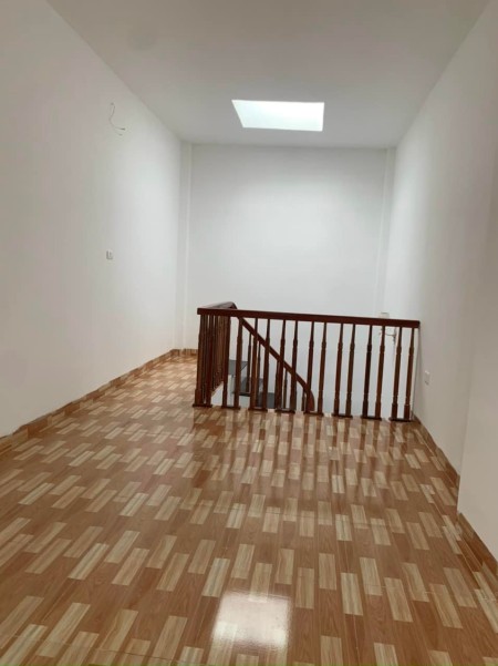 5 tầng mới tinh chỉ việc về ở diện tích 80m2 ô tô tránh giá 3.5 tỷ phố Giáp Nhị