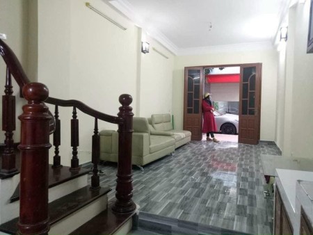 Bán gấp nhà đẹp phố Lý Thường Kiệt, Hà Đông 35m2 4T giá 5.8 tỷ kinh doanh đỉnh