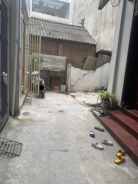 Bán đất nở hậu Xuân Đỉnh sẵn sàng giao dịch diện tích 51m2, giá bán chỉ 3.7 tỷ, sổ sẵn
