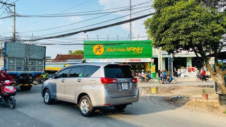 Cần bán gấp lô đất gần chợ Bình Chánh chỉ 2ty400 đường lớn xe vào tận nơi