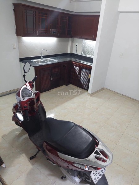 Vũ Tùng Gần Chợ Bà Chiểu, 3PN, diện tích sử dụng 4x5 diện tích sử dụng 26m2