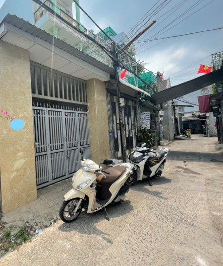 Bán Nhà Cấp 4, Hẻm Ôtô, Đường Lê Thị Riêng, Quận 12, Giá Rẻ, 60m2, 2PN