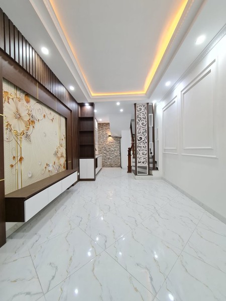 Bán nhà đẹp 38m2*5 tầng nội thất cực đẹp, 20m ra ô tô tránh Phố Khương Hạ giá 4,4 tỷ.
