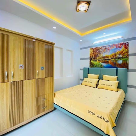 Bán biệt thự vườn khu vực vàng Bình Chánh xây dựng kiên cố, gỗ cao cấp, pháp lý đủ