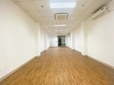 Văn phòng cho thuê trống suốt Tân Bình đầy đủ công năng vào sử dụng ngay