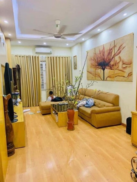 Cần bán nhà Khương Trung Thanh Xuân, 5 tầng đúc, dtsd 35m2, ngõ ô tô chỉ 3.9 tỷ