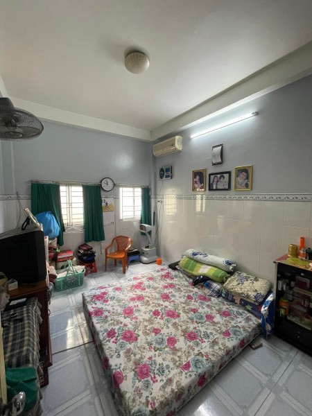 Bán nhà 4 tầng đường Hồng Bàng giá 3.45 tỷ phường 6 Quận 6 lh 0962931613