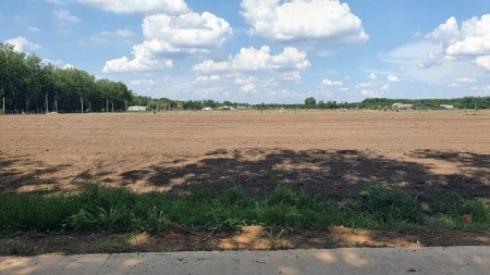 Cần ra gấp mảnh vườn 1000m2 ngay gần ấp văn hóa đồng xoài cách ql 2km