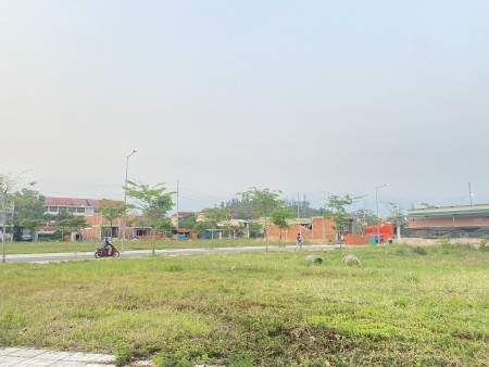 Đất đã có sổ ngay trung tâm thành phố Quãng Ngãi hạ tầng kĩ thuật hoàn thiện