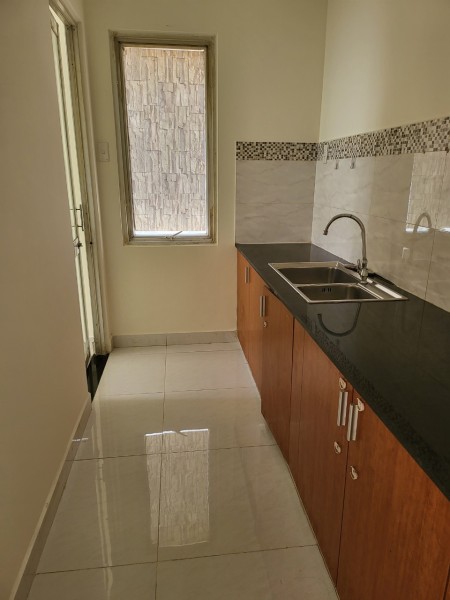 Tôi cho thuê căn hộ Bông Sao lô B1 căn góc 2pn giá 7.5 triệu/tháng, lh 0938791796