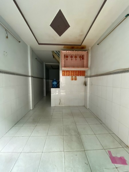 Nhà hẻm to phù hợp gia đình kinh doanh Online khu an ninh, giá tốt thị trường