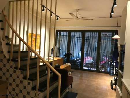 Chủ nhà Anh Quốc bán nhà Bồ Đề, vị trí đẹp, dân trí cao, an sinh tốt.