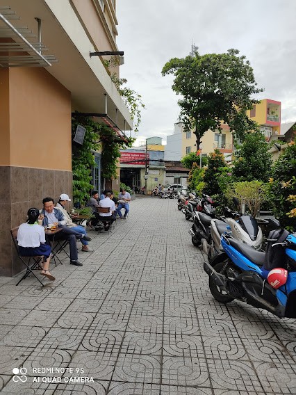 Căn góc Shophouse 2 mặt tiền, độc, đẹp, sổ hồng vĩnh viễn. Cho thuê 23Tr/1 Tháng.