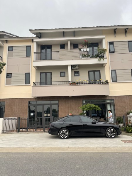 Chính chủ cần bán shophouse 90m2 tại vsip Bắc Ninh liên hệ 0342036695, giá tốt đầu tư