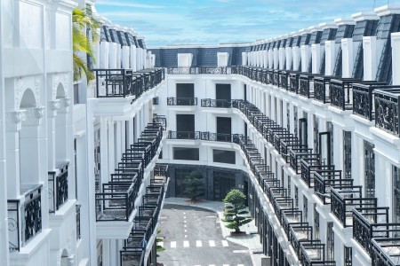 Nhà 4x17m sổ hồng riêng đúc kiên cố 4 tầng 5pn, 4wc mặt tiền Tô Ngọc Vân giá 5.9 tỷ