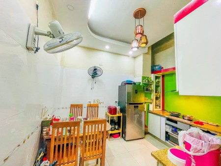 Đắc địa bán nhà mặt phố Đỗ Quang, Quận Cầu Giấy dtsd 50m2 6 tầng, giá chỉ 20 tỷ lh 0964788864