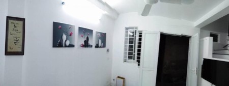 Bán nhà 3 tầng 30m2 tại tổ 5 Yên Nghĩa, Hà Đông, mặt tiền 5,2 m, giá 2.25 tỷ, hướng: Đông Nam