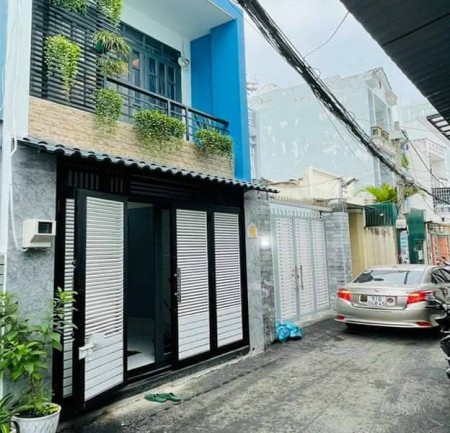 Nhà đẹp nội thất đẹp, hẻm xe hơi liên hệ 0379473796 giá bán chỉ 4.8 tỷ, sổ chính chủ