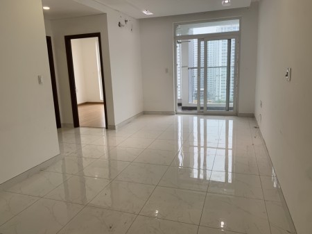 Bán căn hộ Hưng Phát Silver Star 2pn có ban công 2.55 tỷ liên hệ xem căn hộ 0938 968 924