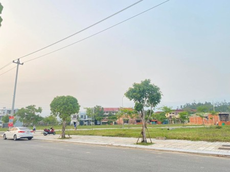 Bán đất mặt tiền đường Lớn 21m Nguyễn Tri Phương, Ngay TTTP Quảng Ngãi.
