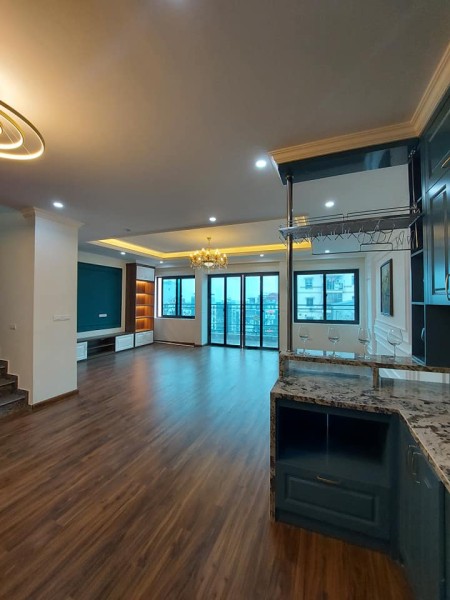 Nhà Ái Mộ Quận Long Biên diện tích sử dụng 35m2, 5 tầng, giá bán nhỉnh 3 tỷ