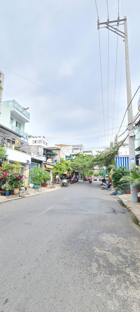 Bán nhà mặt tiền đường số phường Tân Quy Q7 3 tầng DT 3.4x20 Khu dân cư sầm uất kinh doanh mua bán