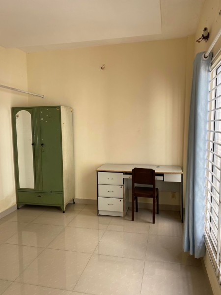 Phòng đẹp giá rẻ có nội thất nhà vệ sinh riêng view sân thượng, vào ở được ngay