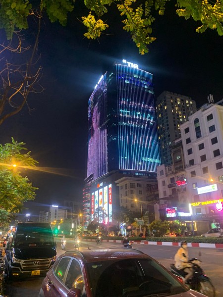 Bán nhà mặt phố Nguyễn Chí Thanh, vị trí đẹp, diện tích 40m2, giá bán 17.7 tỷ, lh 0902317688