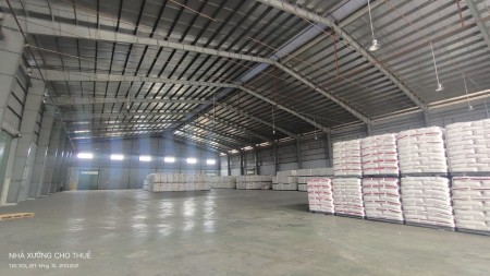 Chính chủ cho thuê kho khu công nghiệp Tân Đức, diện tích 4500m2, giá 315 triệu, lh 0896401042