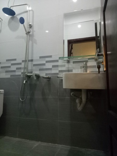 Nhà hiếm bán phố Vương Thừa Vũ 45m2, 4 Tầng, mặt tiền 4.2m, nhỉnh 4 tỷ Thanh Xuân