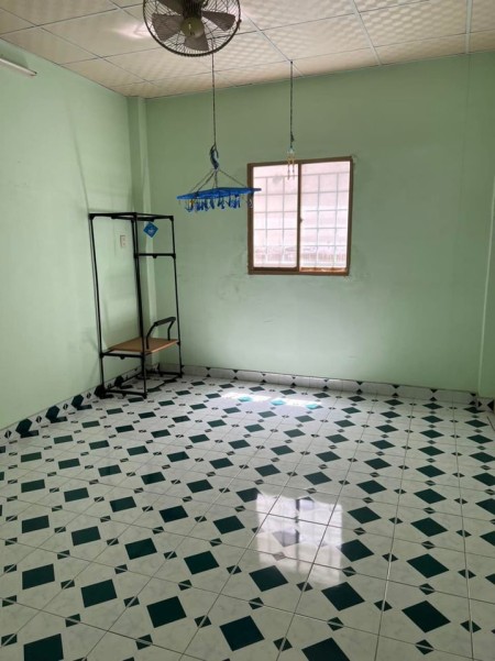 Muốn sang tên gấp căn nhà Bùi Tư Toàn, sổ hồng riêng, hỗ trợ vay ngân hàng, giá tốt đầu tư