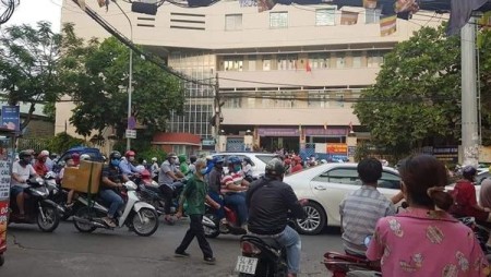 Đi đến slide 4
