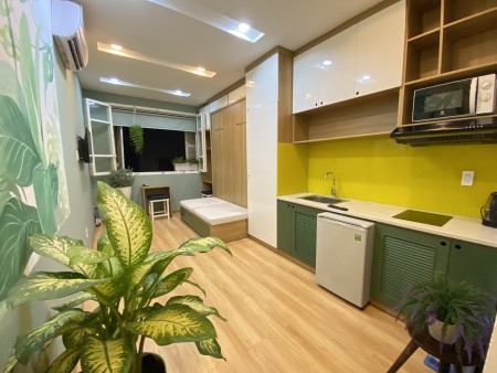 Bán gấp nhà hẻm xe hơi Đào Duy Anh, diện tích 93m2, 4 tầng đúc, giá bán 17.5 tỷ, khu an ninh