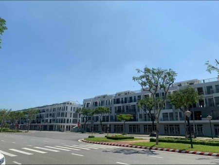 Cần bán shophouse tâm huyết đúc 4 tầng kiên cố, diện tích 497m2 2 mặt tiền khu dân cư