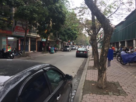 Bán nhà lô góc mặt phố Nghĩa Tân dtsd 59m2 mt 5m giá 19,5 tỷ lhcc 0912442669