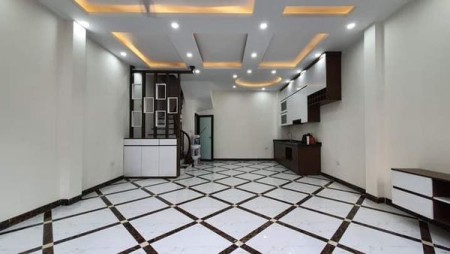 Bán nhà xây mới ở Ô Cách, Hoa Lâm, Đức Giang dt 34mx5T giá 3.35 tỷ cách 5m ra ngõ ôtô đỗ