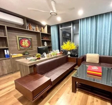 Tòa nhà Văn phòng Trần Vỹ 8 Tầng, Lô góc, Vỉa hè rộng, ô tô tránh, giá bán chỉ 21.5 tỷ