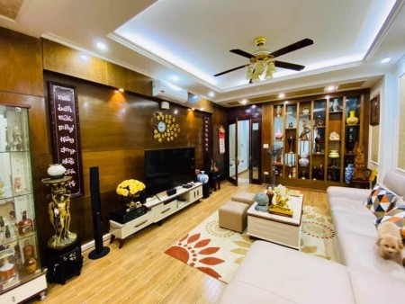 Bán Gấp nhà lô góc 3 thoáng Cầu Giấy 60m 5T giá 6 tỷ sát phố ngõ rộng 3m