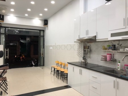 Bán nhà nguyên căn mặt tiền đẹp giá rẻ phường 2, Quận 6, kế bên Chợ Lớn, khu dân cư