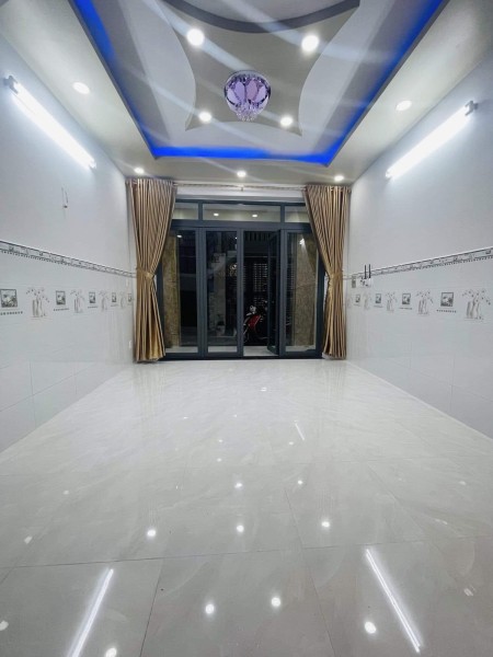 Chỉ 2,3 tỷ nhận ngay nhà phố Long Hậu, 90m2 view sông sát TPHCM 5 phút chạy xe