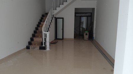 Cho thuê nhà Văn Phòng Trần Duy Hưng, Trung Hòa, Cầu Giấy mặt tiền khủng, 60m2, 35 triệu