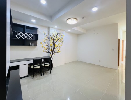 Căn hộ 75m2 Hoàng Kim Thế Gia sổ hồng sẵn, TT 650tr ở ngay, nội thất