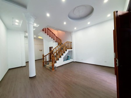 Cực hiếm. Khương Đình Thanh Xuân diện tích sử dụng 60m2, 4 tầng gía 4,2 tỷ ngõ ô tô