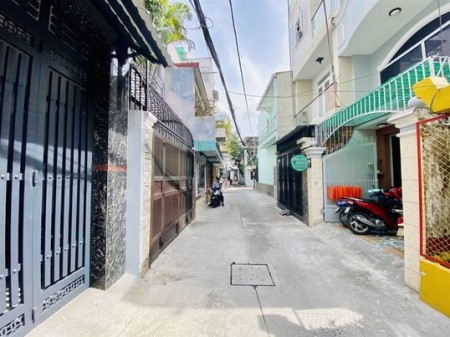 Nhà mới Huỳnh Tấn Phát, Quận 7 ,DT: 40m2, 3 tầng , giá 4,2 tỷ