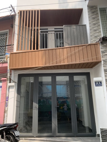 Bán nhà mặt tiền Phan Đăng Lưu, liên hệ 0772 177 469 giá bán 8.2 tỷ, sổ sẵn chính chủ