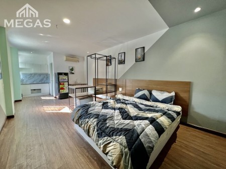 Khai trương căn hộ full nội thất ngay ngã 5 Phù Đổng giờ tự do, vào ở được liền